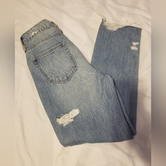 High Rise Distressed Blue Jeans - Picture 3 of 9